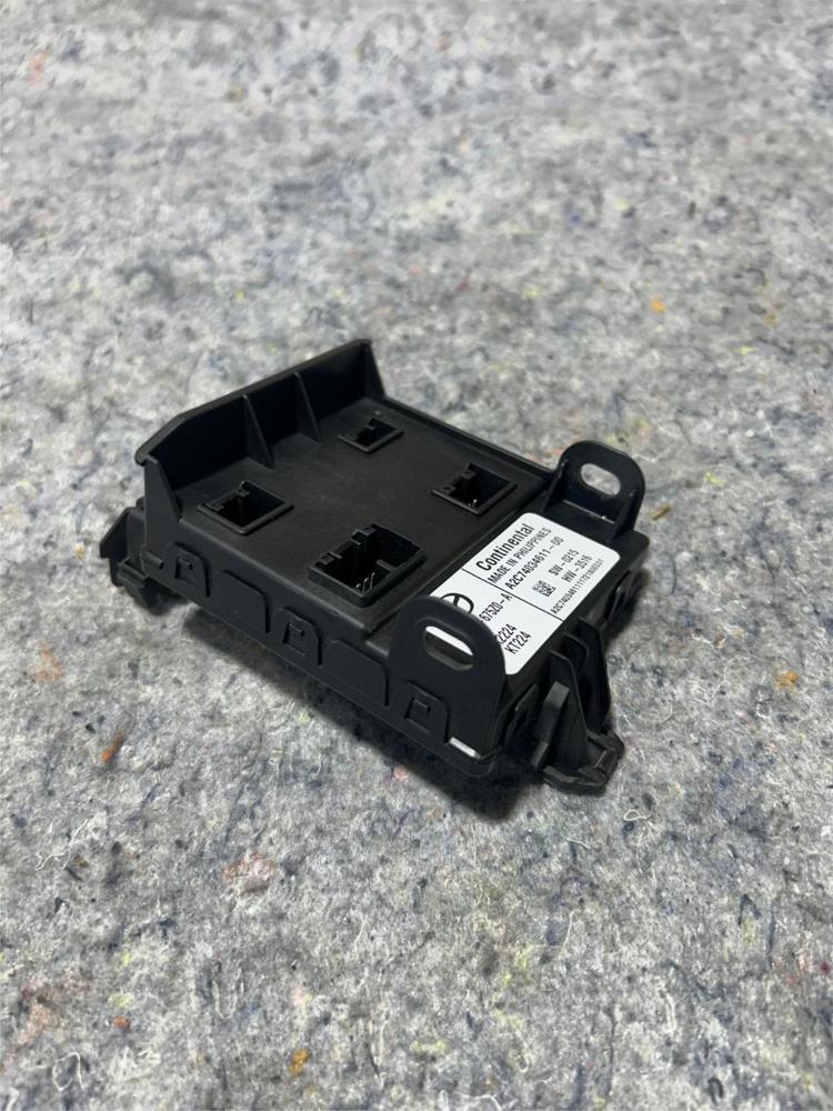 Toyota Yaris Ia Mazda MX-5/3 Miata BCM Body Control Module D10A675Z0A OEM GJ67 – photo 1