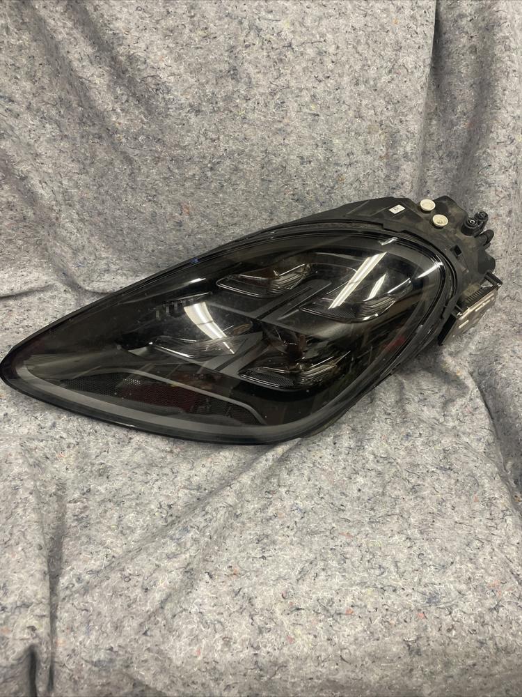 17-20 Porsche Panamera 971 Left Driver Side Headlight LED Without Adaptive OEM – photo 1