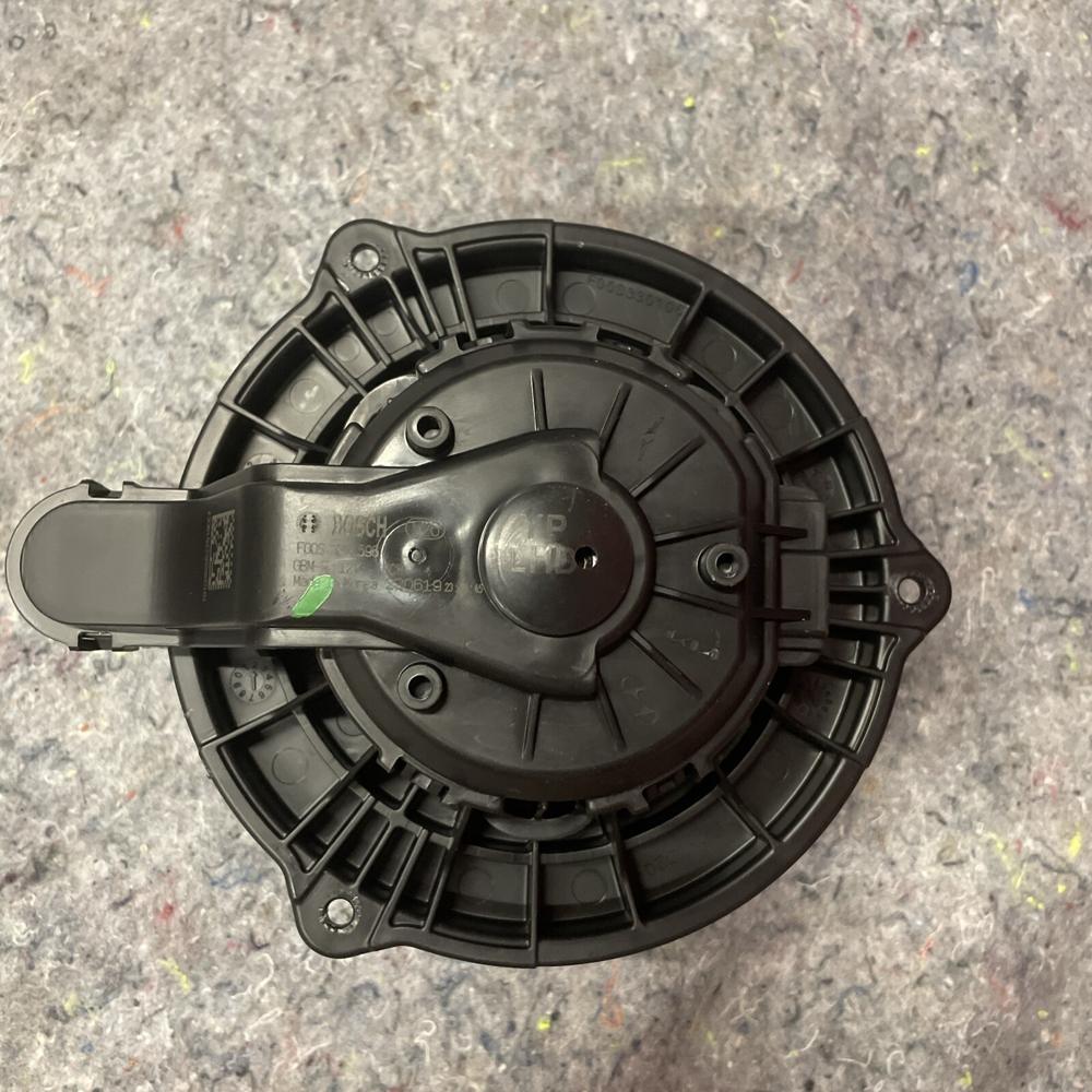 2024 Kia Telluride A/C AC Heater Blower Motor OEM – photo 3
