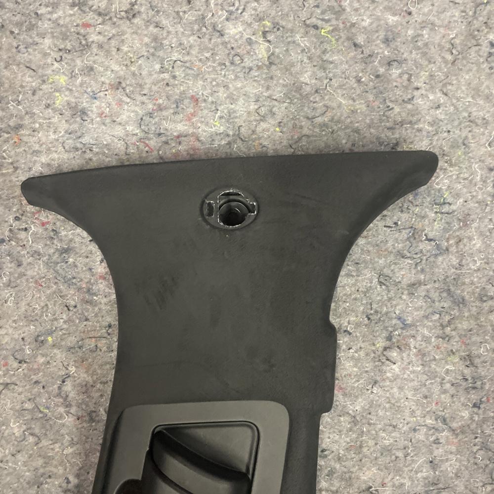 Kia Telluride Right Passenger Side B Pillar Upper Trim Cover Panel OEM 2024 – photo 4