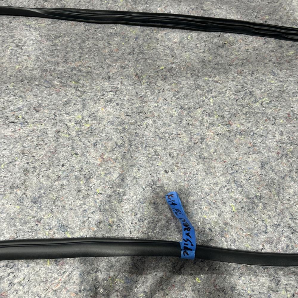 Kia Telluride Front Left Drivers Side Door Weatherstrip Seal OEM 2024 – photo 4