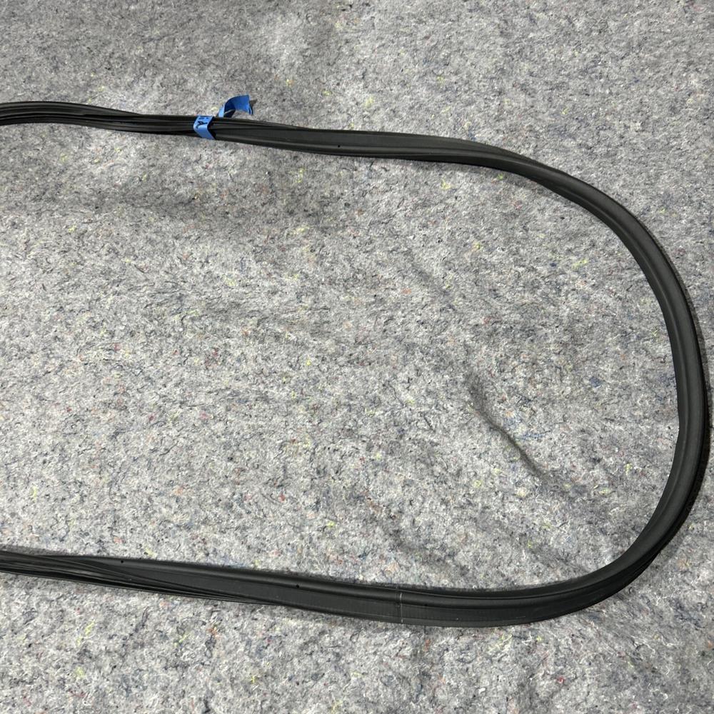 Kia Telluride Rear Trunk Lid Door Weatherstrip Seal OEM 2024 – photo 4