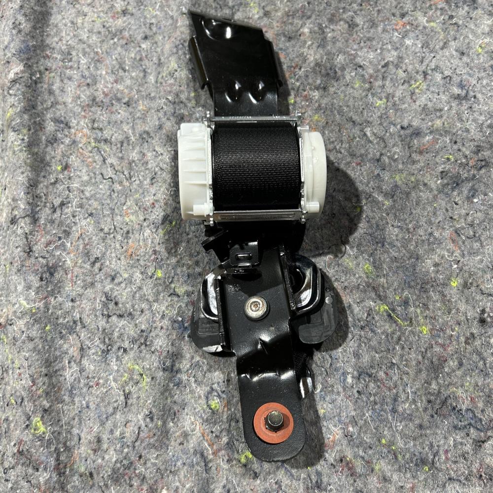 2024 Kia Telluride OEM Rear 3RD Row Center Seat Belt Retractor | Black – photo 1