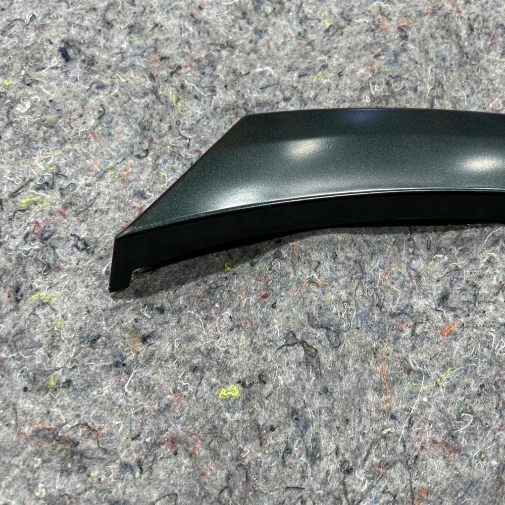 Genuine Genesis OEM Garnish-quarter Side LH 734-T6000 – photo 2