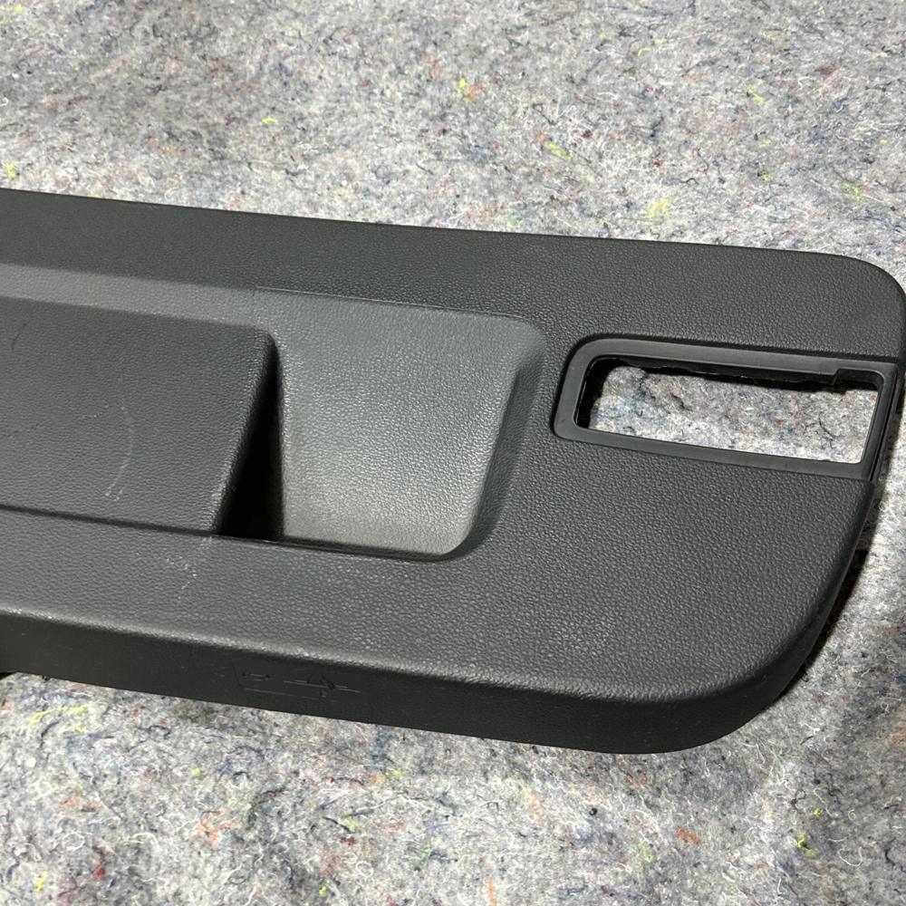 2016 Volkswagen Jetta Rear Trunk Sill Scuff Cover Panel Plastic Back – photo 4
