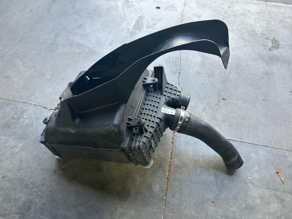 Left Side Turbo Intercooler Radiator Assembly OEM 44K 14-17 Maserati Ghibli Q4 – photo 1