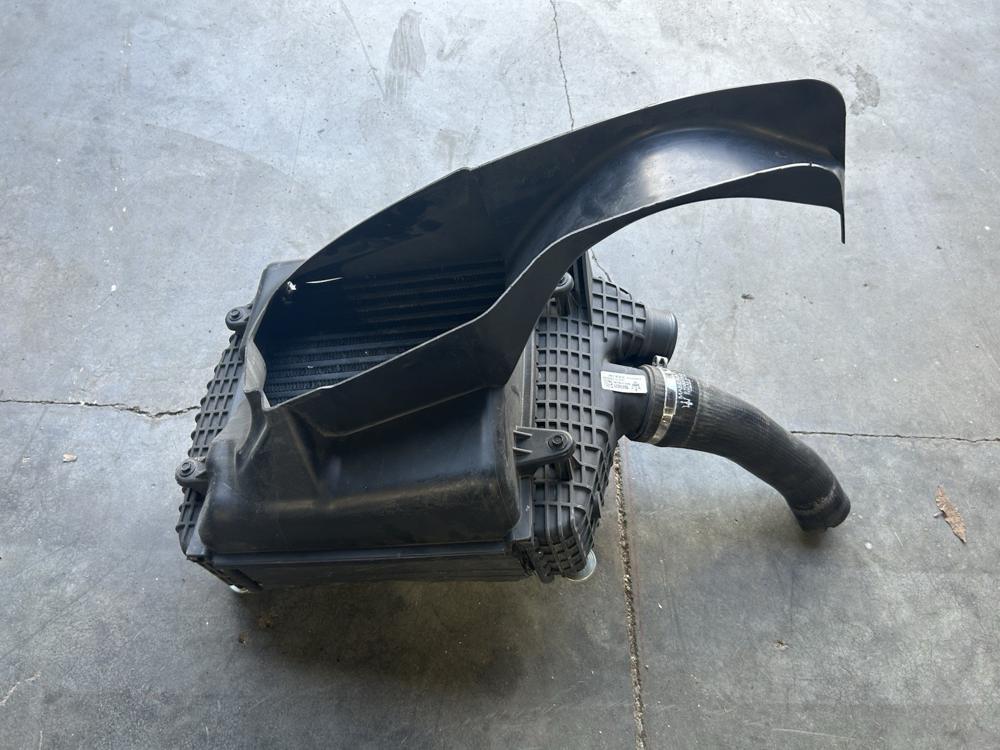 Left Side Turbo Intercooler Radiator Assembly OEM 44K 14-17 Maserati Ghibli Q4 – photo 2