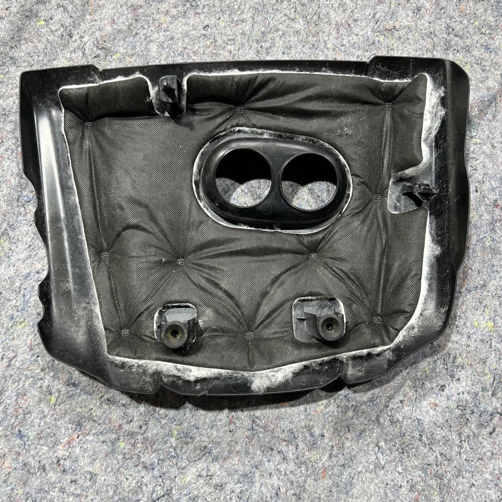 Toyota Yaris Engine Computer Cover OEM – photo 4