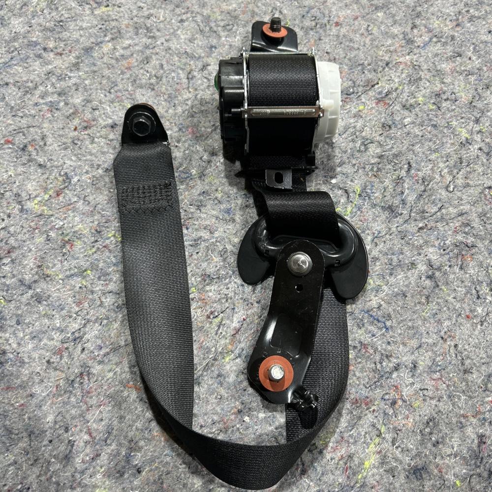 2020 - 2024 Kia Telluride Rear Right 3RD Row Seat Belt Retractor OEM Trim_gyt – photo 1