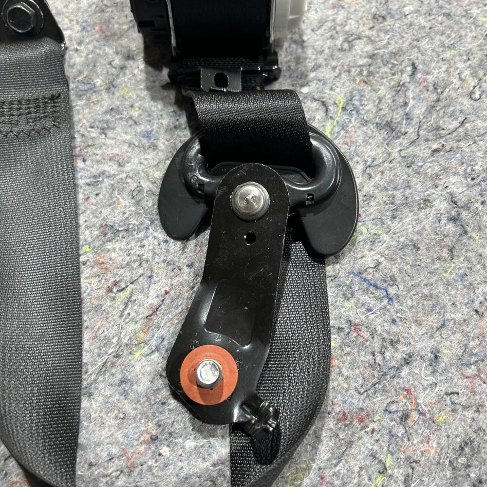 2020 - 2024 Kia Telluride Rear Right 3RD Row Seat Belt Retractor OEM Trim_gyt – photo 2