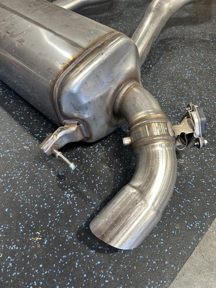 2020 BMW M340XI Muffler – photo 4