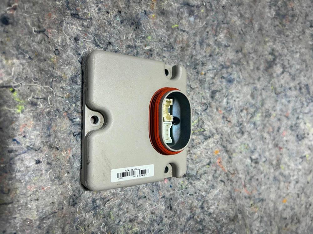 18 19 20 Ford F150 Right Healight LED Control Module Id# FL3413C170AJ – photo 2