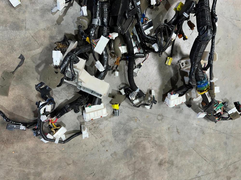 2014-15 OEM Infiniti Q50 Hybrid Interior Dash Wire Wiring Harness W/navigation – photo 2