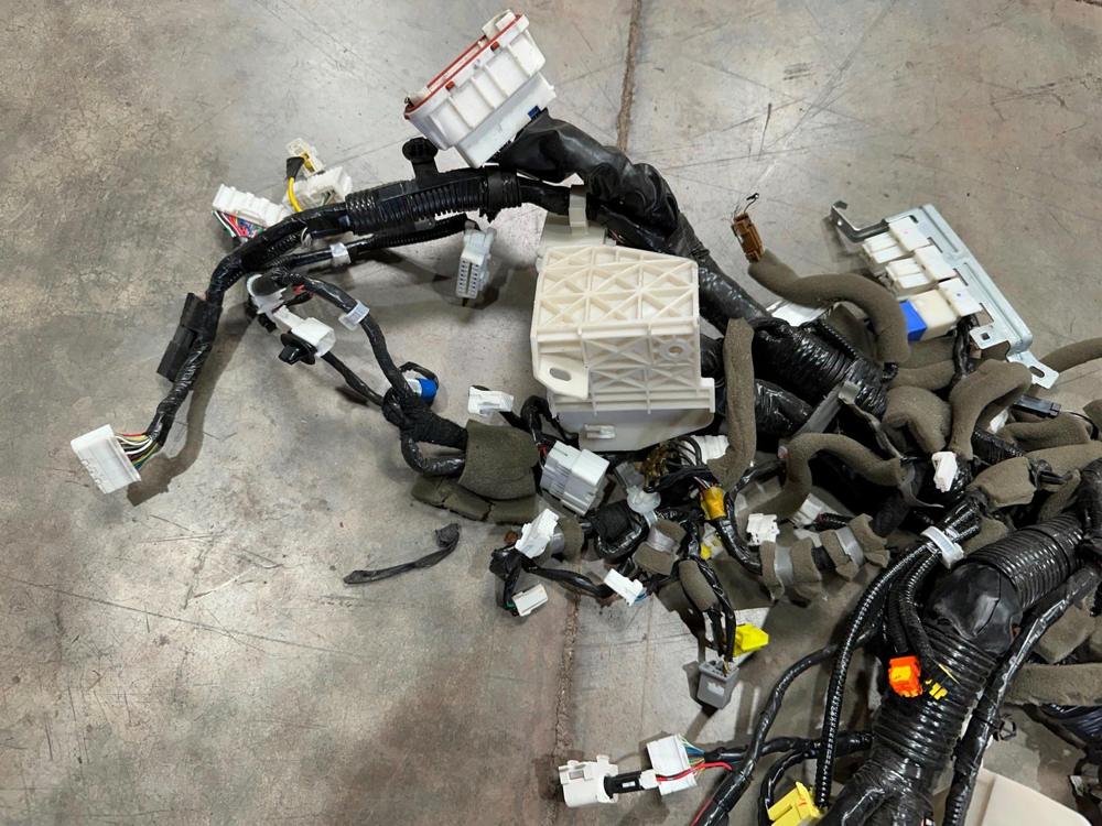 2014-15 OEM Infiniti Q50 Hybrid Interior Dash Wire Wiring Harness W/navigation – photo 4