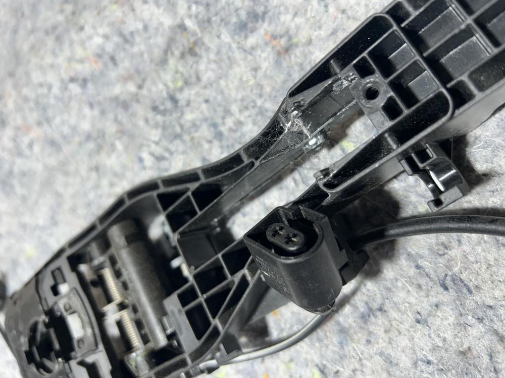 201-2018 Audi Porsche Front Right Door Pock Latch Actuator OEM 8J1837016F – photo 4