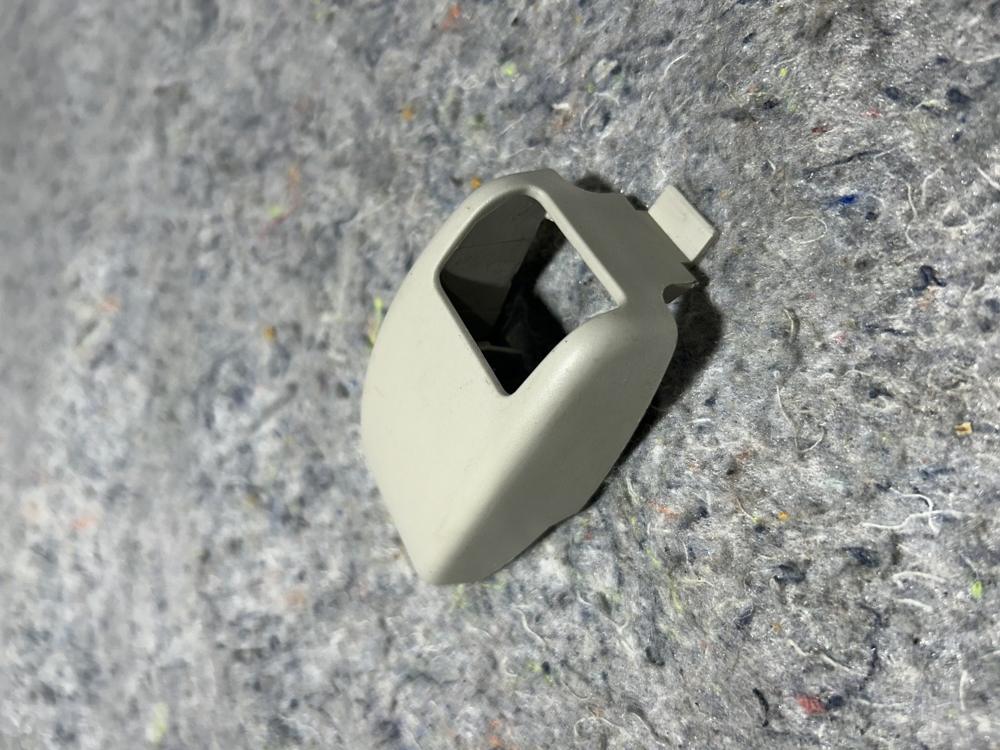 2007 -2009 Dodge Caliber SXT Hatchback Front Seat Belt Upper Cover Trim OEM – photo 2