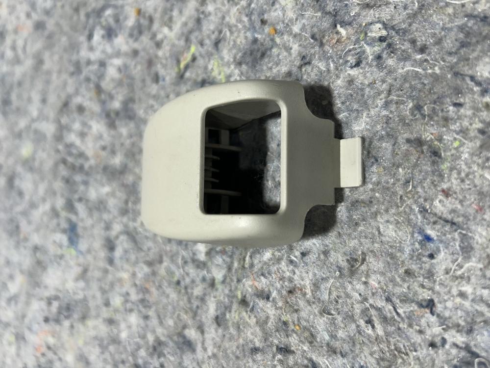 2007 -2009 Dodge Caliber SXT Hatchback Front Seat Belt Upper Cover Trim OEM – photo 3