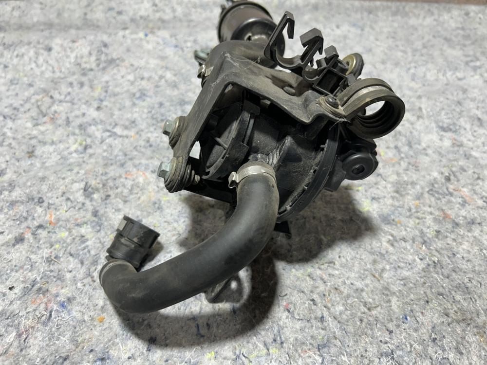 Bentley Continental GT 6.0 W12 Fuel Leak Detection Pump 3W0906271 – photo 2
