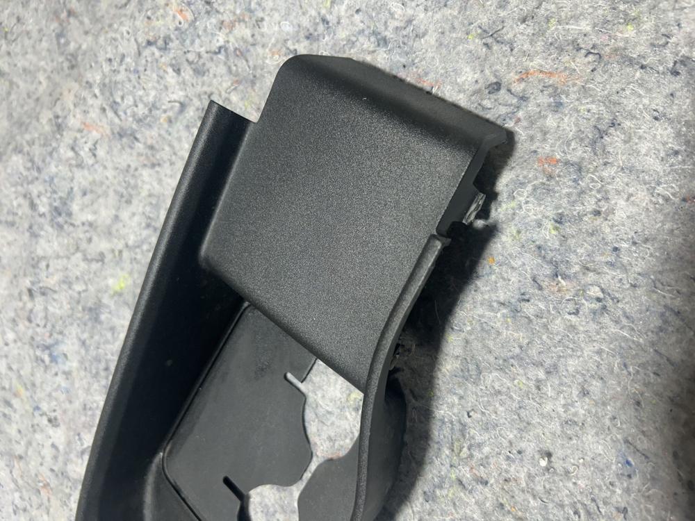 2023-2024 Ford F250 F350 F450 OEM Right Passenger Tow Hook Trim Cover Used – photo 3