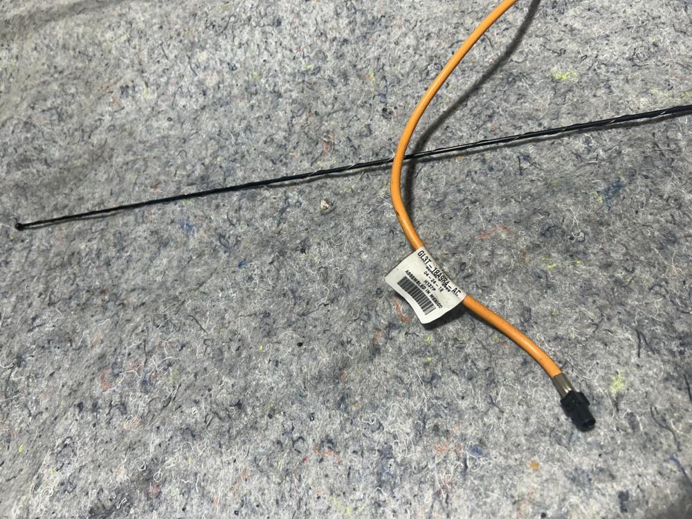 2015-2020 Ford F150 Radio Antenna Mast Receiver W/cable GL3T-18A984-AC OEM – photo 2