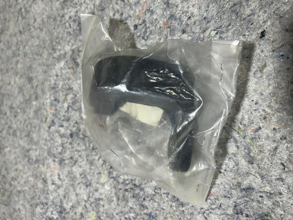 Toyota 88688-04190 Bracket Cooler – photo 2