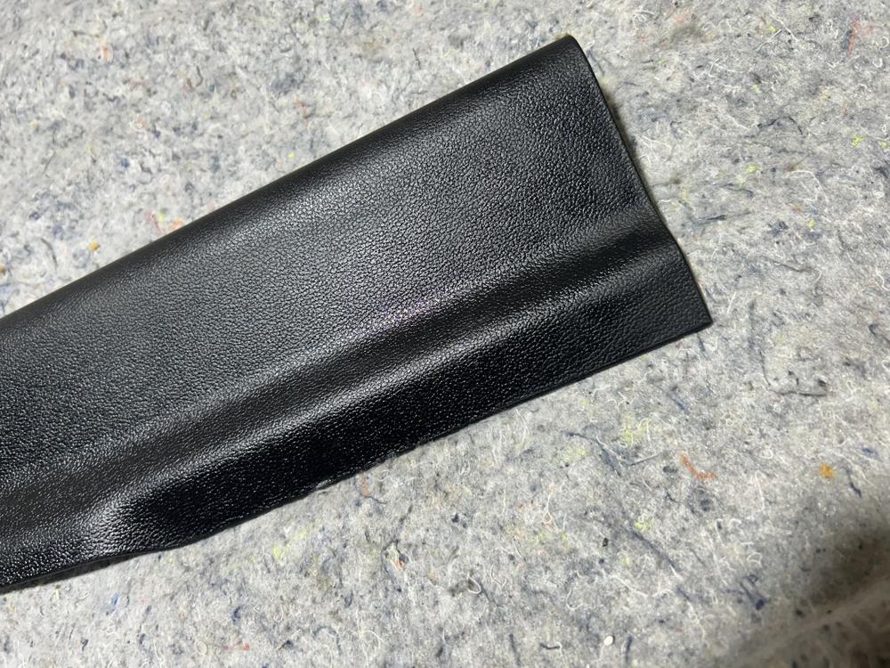 2015-2023 Ford Mustang Right Door Sill Scuff Plate Trim OEM FR3B6313200AFW – photo 3