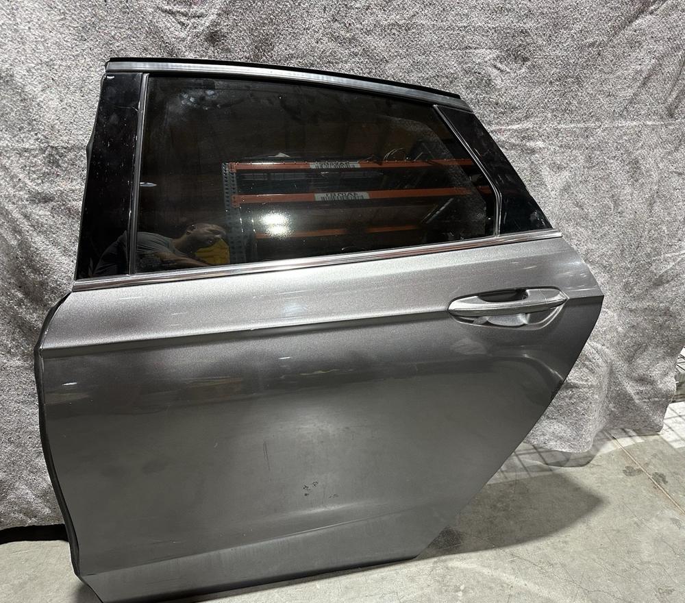 2013 -2020 Ford Fusion Left Driver Side Rear Door Complete – photo 1