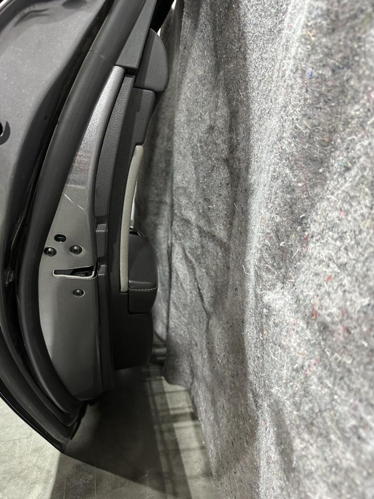 2013 -2020 Ford Fusion Left Driver Side Rear Door Complete – photo 4