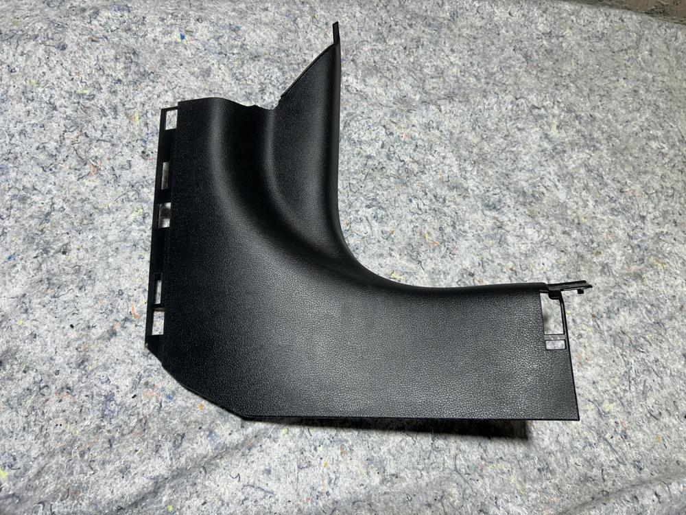 2015-2023 Ford Mustang Front Right Door Sill Kick Trim Cover OEM FR3B6302348AFW – photo 1