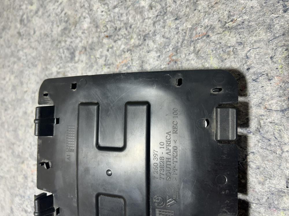 BMW 1 2 3 F20 F21 F22 F30 F32 F36 Head Light Bulb Access Cover Cap 7260397 – photo 3