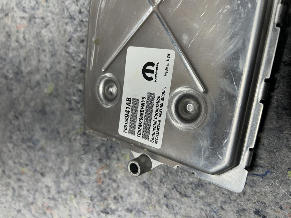 2015-2017 Patrior P05150941AB Computer Brain Engine Control ECU ECM Ebx Module – photo 3