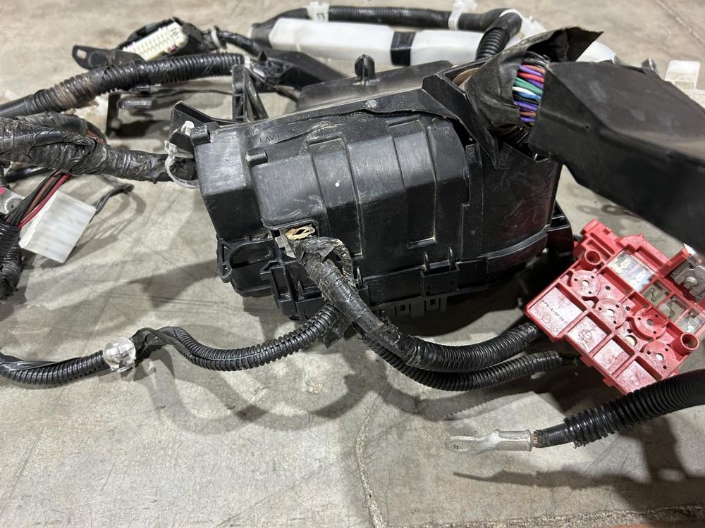 2017 Toyota Yaris Engine Wire Harness – photo 3