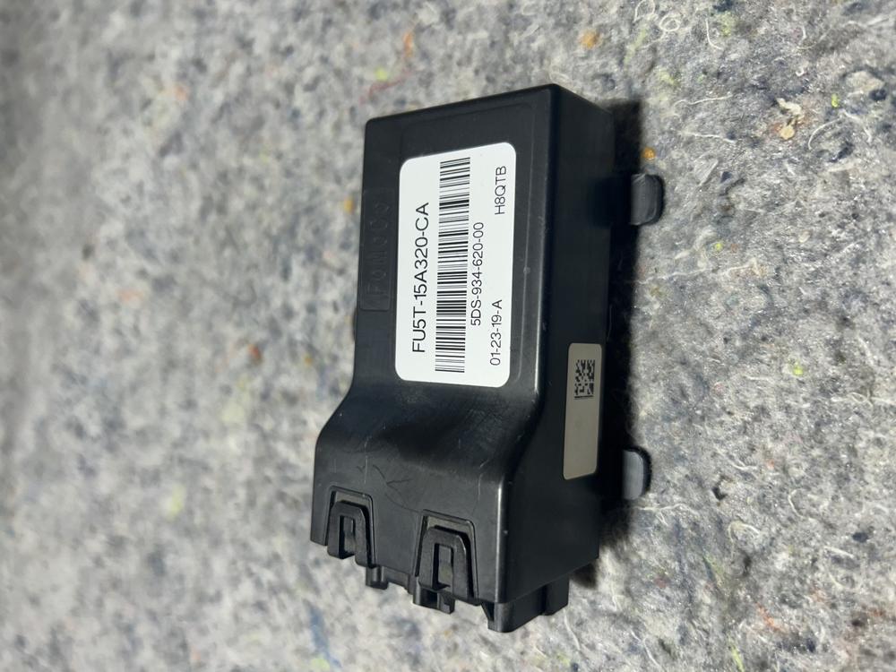 2017-2020 Ford F250 Sd OEM Spotlight Lamp Control Module FU5T15A320CA – photo 3