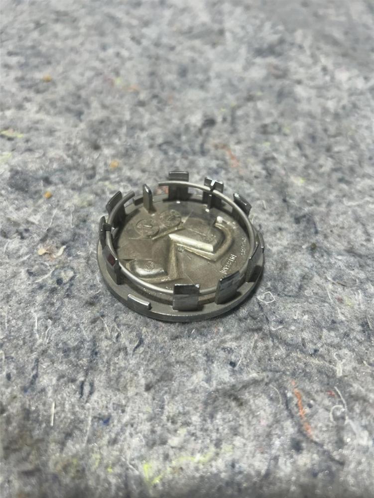 1997-06 Infiniti G35 G20 J30 I30 M45 Q45 Wheel Center Hubcap Cap OEM 403431VW5A – photo 2