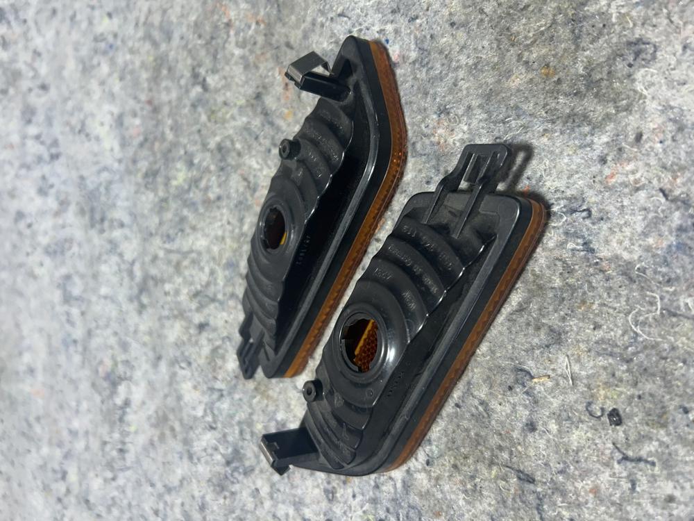 15-21 Porsche Macan Orange Clear Color L+r Side Marker 95B945119 95B945120 OEM – photo 2