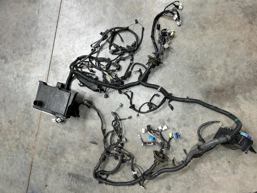 2006-2008 Lexus IS250 Engine Bay Main Wire Harness H1282 – photo 1