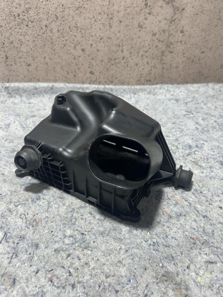 2016-2022 Chevrolet Spark Engine Air Cleaner Intake Filter Lower Housing OEM – photo 1
