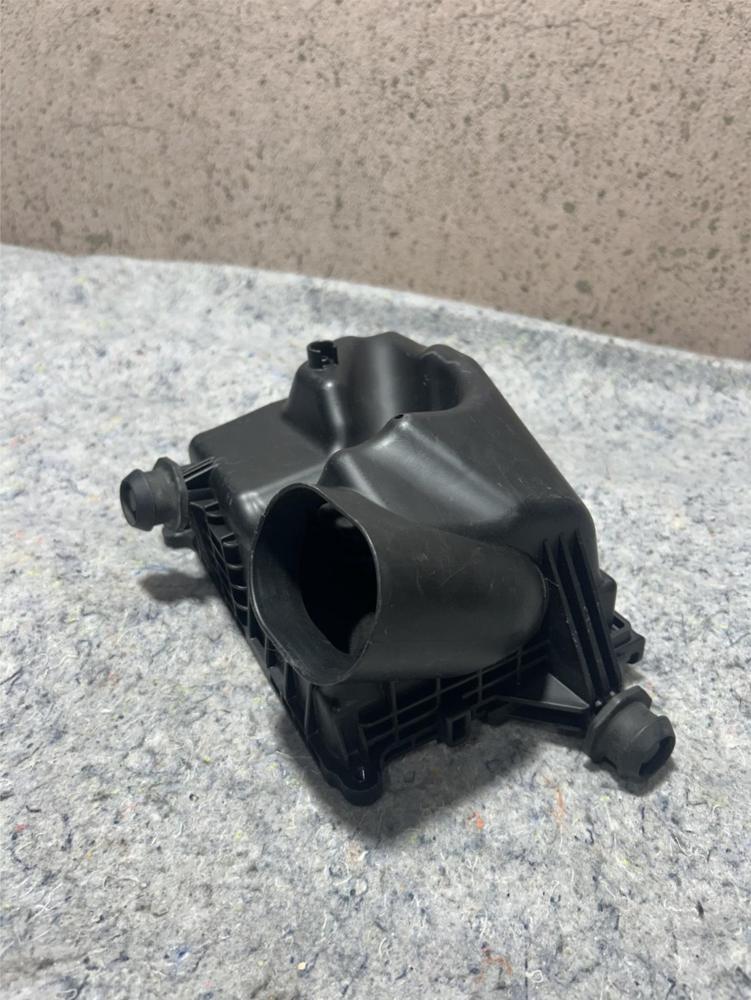 2016-2022 Chevrolet Spark Engine Air Cleaner Intake Filter Lower Housing OEM – photo 2