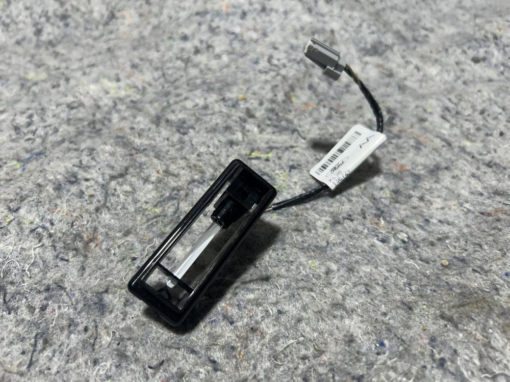 Ford Lincoln Foot Well Dash Light LED KL3B13E721R30XD Aa – photo 3