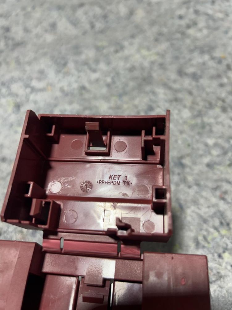 2016-2022 Chevrolet Spark Battery Positive Cable Terminal Cap Cover OEM – photo 2