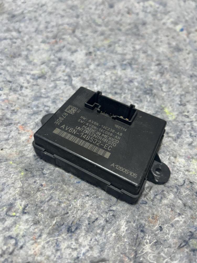 2013 Ford C-max Hybrid Rear Driver Left Door Control Module AV6N14B532EC OEM – photo 1