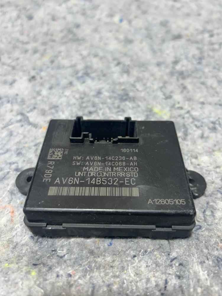 2013 Ford C-max Hybrid Rear Driver Left Door Control Module AV6N14B532EC OEM – photo 3