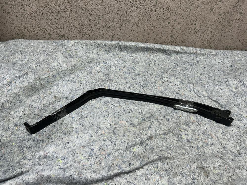 2016 Ford Usa Mustang Coupe Fuel Tank Holders FR3C9055AC OEM – photo 3