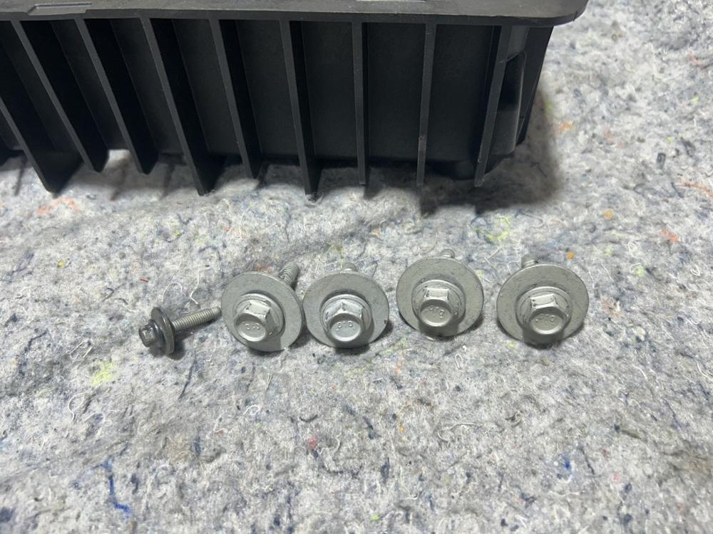 2020-2022 Ford F250 Sd Battery Tray Lower Holder Mount Bracket LC3B-10723-AD – photo 3