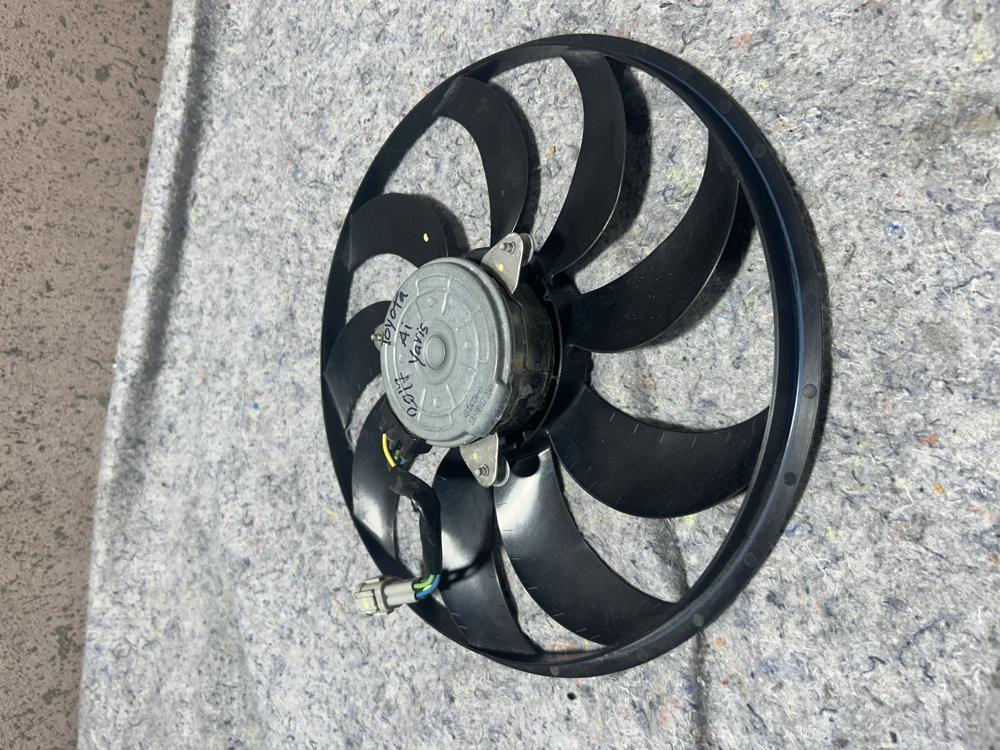 Radiator Cooling Fan Motor Only 16-20 Toyota Yaris – photo 4