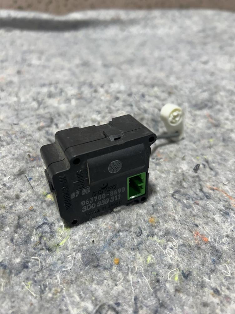 Bentley Continental GT Heater Flap Servo Motor Actuator OEM Flying – photo 1
