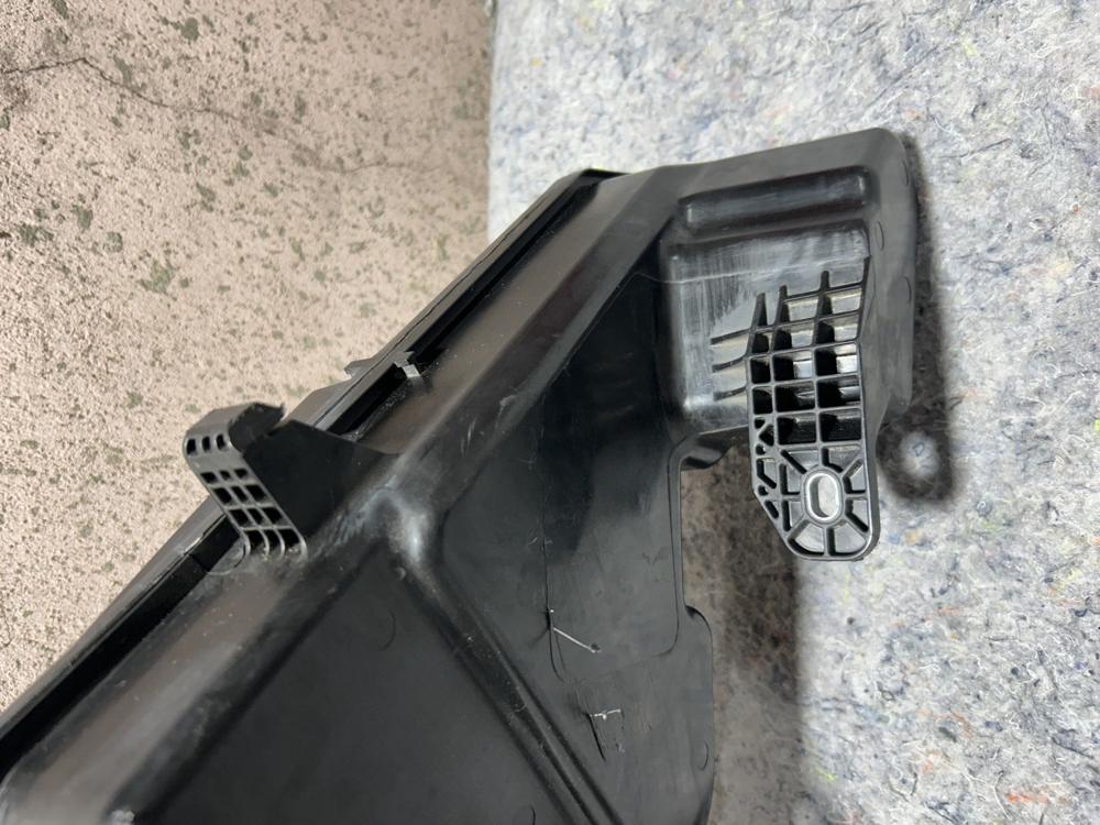 2017-2021 Audi Q5/SQ5 Windshield Wash Tank 80A955451B – photo 2