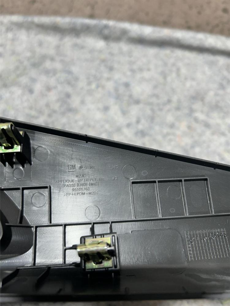 2016-2020 Chevy Spark Genuine Gm Air Outlet Interior Panel 95101763 95250705 – photo 2