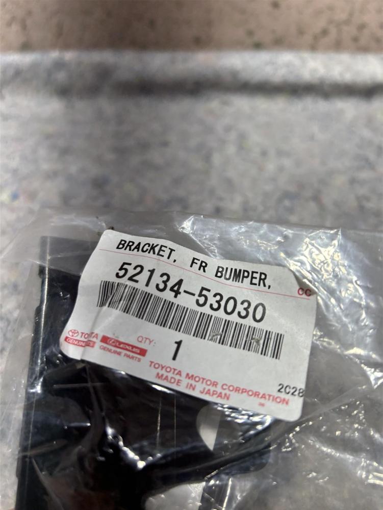 2016 IS300 Bumper Bracket Front Left LX1032121 5213453030 – photo 2