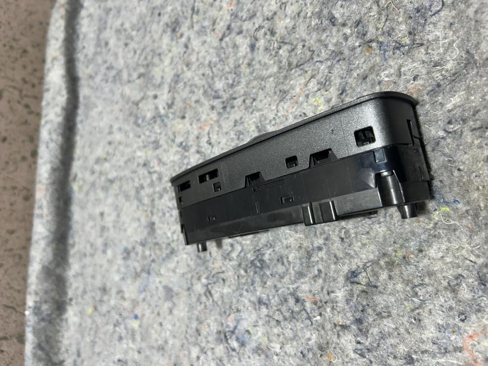 2014-2018 Infiniti Q50 Front Leftt Driver Window Switch OEM 254014GA6A – photo 4